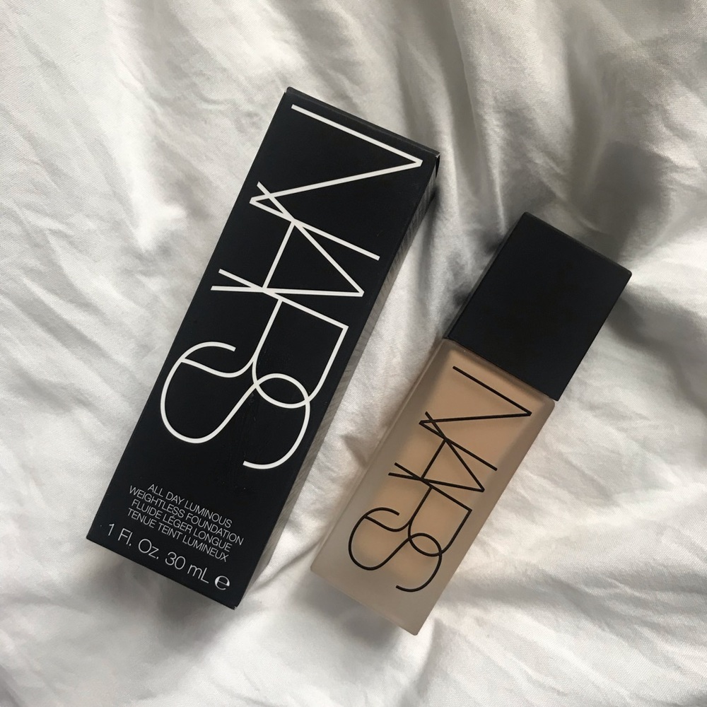NARS All Day Luminous Foundation